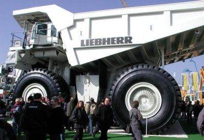 1301333957_liebherr_t282.jpg