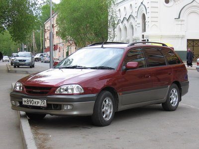 1997_Toyota_Caldina_01.jpg