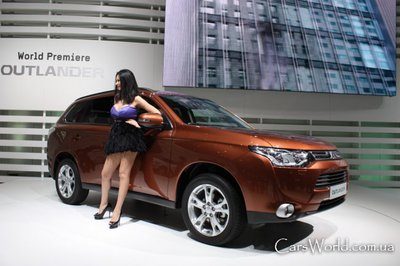 1331053714_000-2012-mitsubishi-outlander-concept.jpg