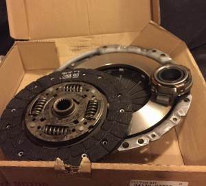 _New Genuine Clutch Kit for Toyota Carina.jpg